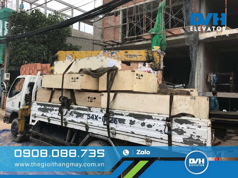 tìm hiểu về tời vận chuyển thức ăn